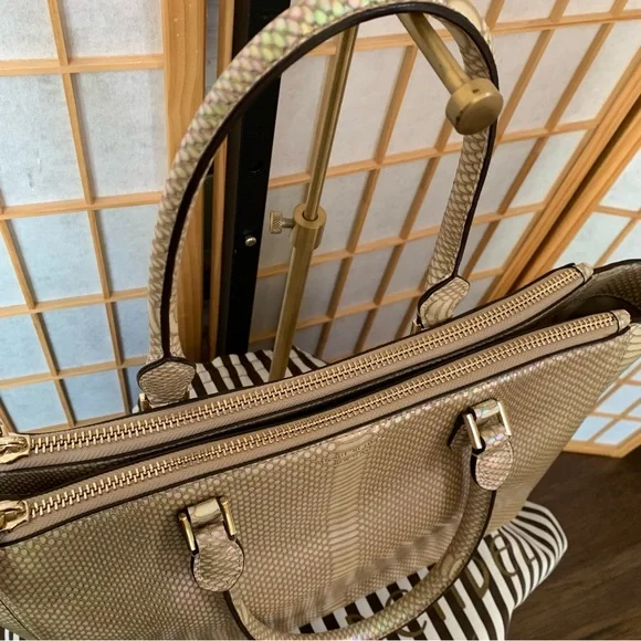 RARE! henri bendel ‘Dalton’ Iridescent Mermaid Large Satchel / Tote Bag